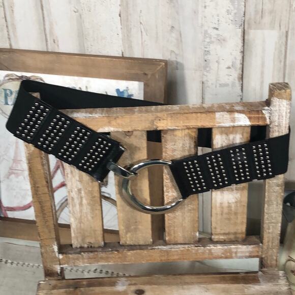 Black and Silver Stretch Belt Size XS/S - Picture 1 of 9